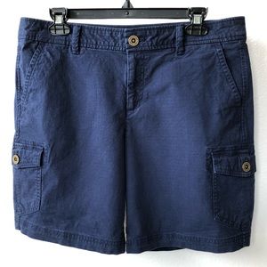 Women’s Eddie Bauer cargo shorts, color Navy blue, size 8, NWOT